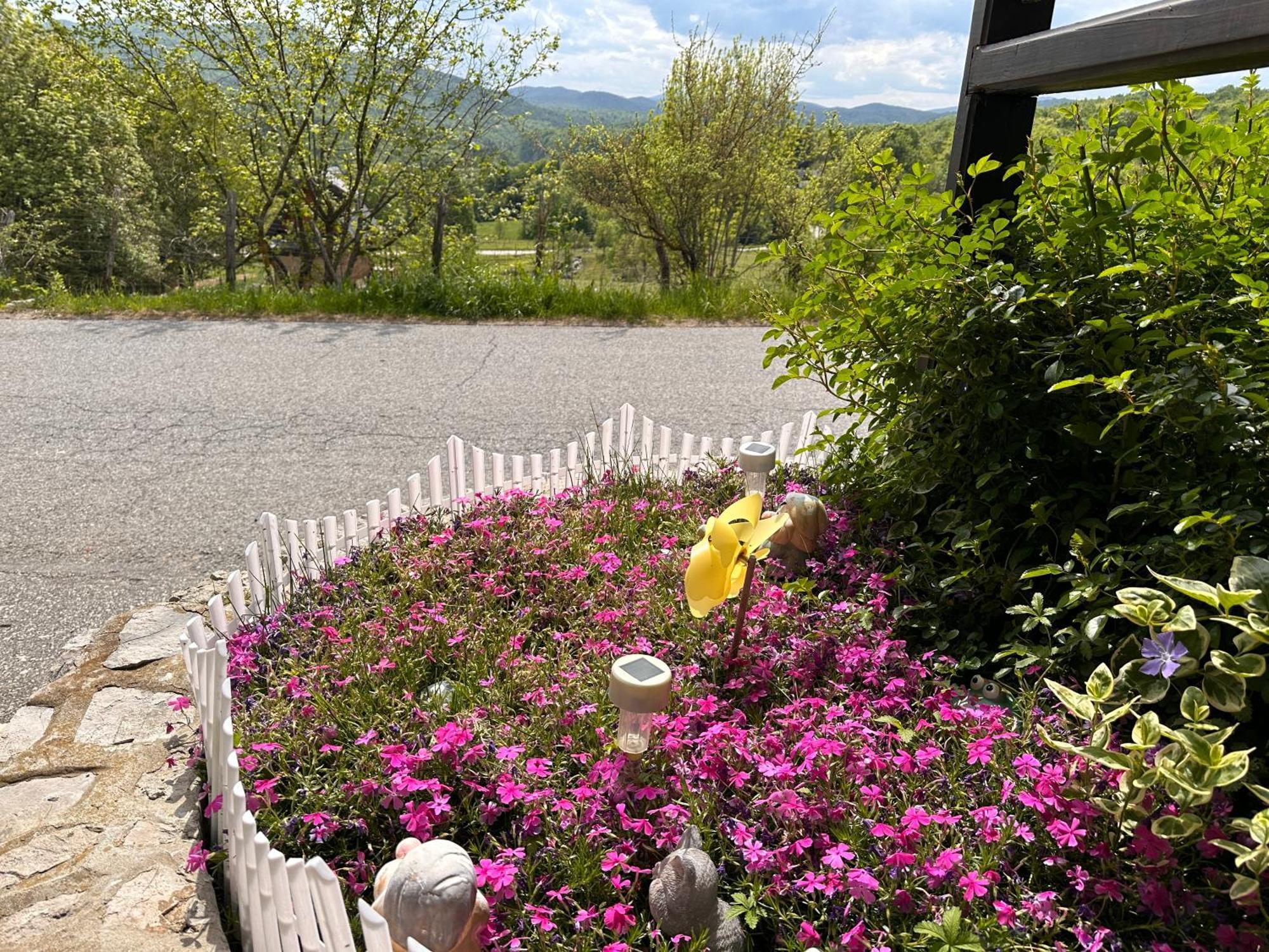 Guest House Stefanija Poljanak Exterior photo